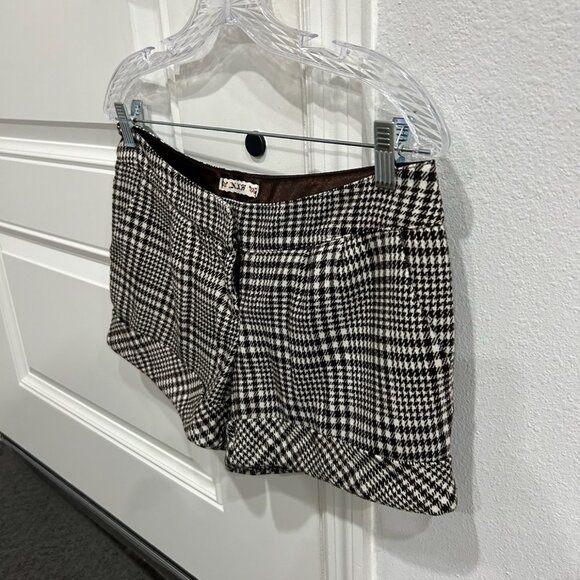 XXZ Womens Black & White Cuffed Hem Houndstooth Shorts Size XS Preppy Retro - Picture 3 of 8